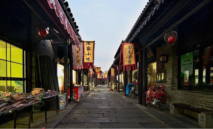小长颈鹿逃离